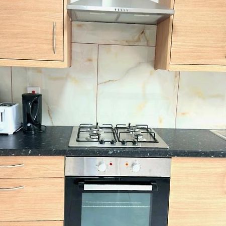 7 Venus Road Room 1 Лондон Екстер'єр фото