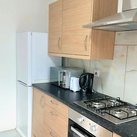 7 Venus Road Room 1 Лондон Екстер'єр фото
